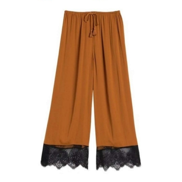 FP Talking In My Sleep Pants - Picture 8 of 10